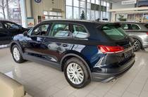 Volkswagen Touareg Base