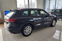 Volkswagen Touareg Base