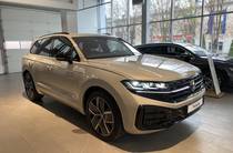 Volkswagen Touareg R-Line Platinum+