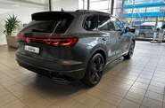 Volkswagen Touareg R-Line Platinum