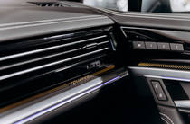 Volkswagen Touareg R-Line Platinum