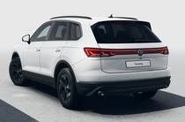 Volkswagen Touareg Base