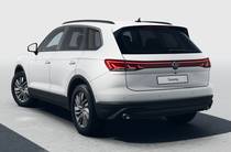 Volkswagen Touareg Base