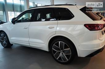 Volkswagen Touareg 2023 R-Line Platinum