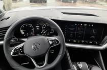 Volkswagen Touareg R-Line Platinum