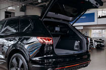 Volkswagen Touareg R-Line Platinum