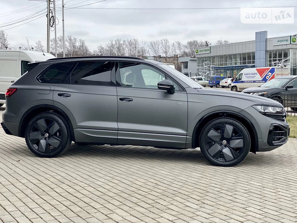 Volkswagen Touareg R-Line Platinum+