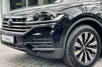 Volkswagen Touareg 2024 Silver