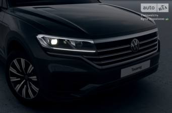 Volkswagen Touareg 2024 Silver