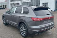 Volkswagen Touareg R-Line Platinum