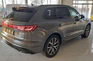 Volkswagen Touareg R-Line Platinum