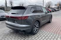 Volkswagen Touareg R-Line Platinum