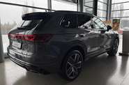 Volkswagen Touareg R-Line Platinum