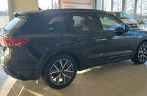 Volkswagen Touareg R-Line Platinum