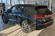 Volkswagen Touareg R-Line Platinum