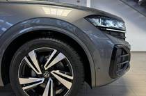 Volkswagen Touareg R-Line Platinum+