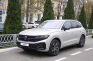 Volkswagen Touareg R-Line Platinum