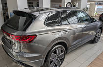 Volkswagen Touareg R-Line Platinum+