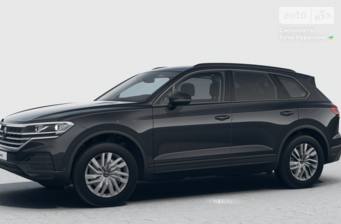 Volkswagen Touareg 2024 Silver