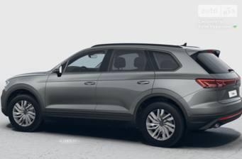 Volkswagen Touareg 2024 Silver