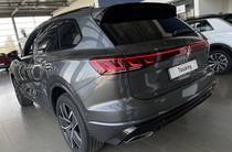 Volkswagen Touareg R-Line Platinum