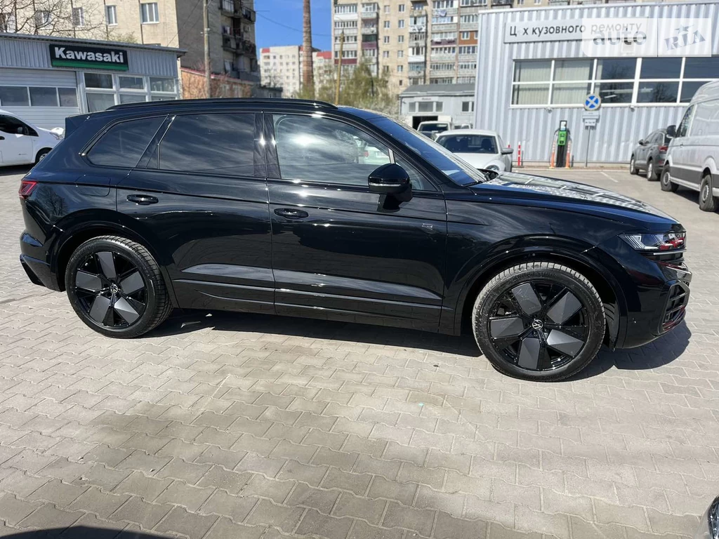 Volkswagen Touareg R-Line Platinum+