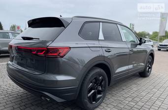 Volkswagen Touareg 2024 Silver