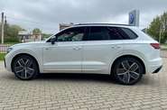 Volkswagen Touareg R-Line Platinum+