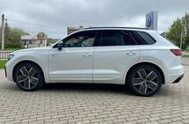 Volkswagen Touareg R-Line Platinum+