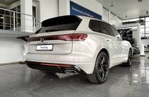 Volkswagen Touareg R-Line Platinum