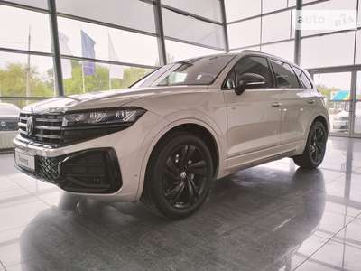 Volkswagen Touareg R-Line Platinum 3.0 TDI AT (286 к.с.) AWD 2024