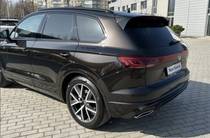 Volkswagen Touareg R-Line Platinum