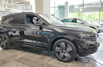 Volkswagen Touareg 2024 R-Line Platinum