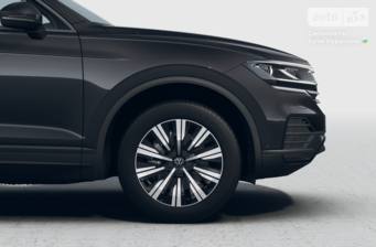 Volkswagen Touareg 2024 Silver