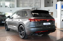 Volkswagen Touareg R-Line Platinum