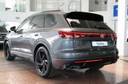 Volkswagen Touareg R-Line Platinum