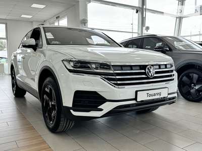 Volkswagen Touareg 2024 Silver