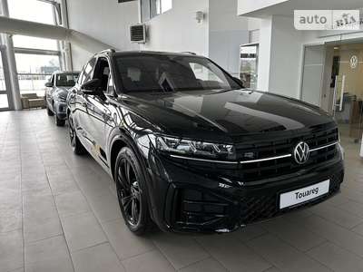 Volkswagen Touareg R-Line Platinum 3.0 TDI AT (286 к.с.) AWD 2024