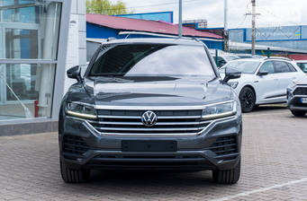 Volkswagen Touareg 2024 Silver