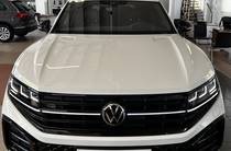 Volkswagen Touareg R-Line Platinum