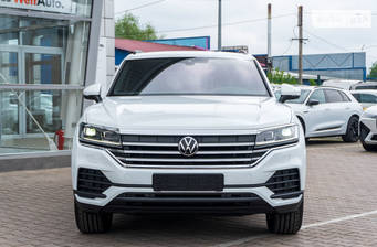 Volkswagen Touareg 3.0 TDI AT (231 к.с.) AWD 2024