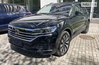 Volkswagen Touareg 2024 Silver