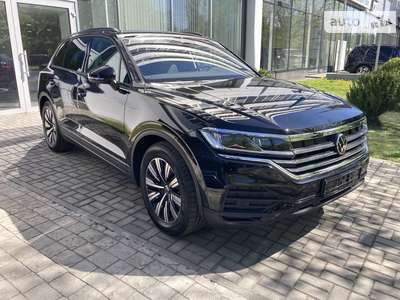 Volkswagen Touareg 2024 Silver