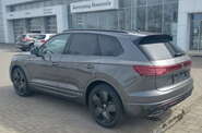 Volkswagen Touareg R-Line Platinum 1
