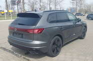 Volkswagen Touareg R-Line Platinum 1