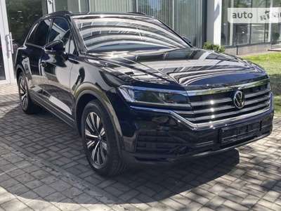 Volkswagen Touareg 2024 Silver