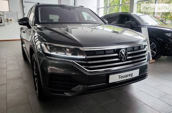 Volkswagen Touareg 2024 Silver