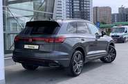 Volkswagen Touareg R-Line Platinum+