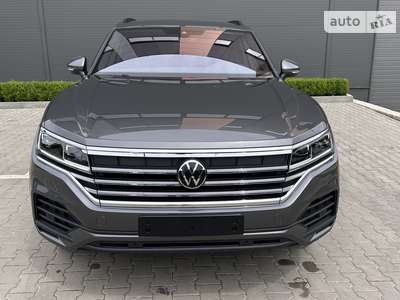 Volkswagen Touareg 2024 Silver