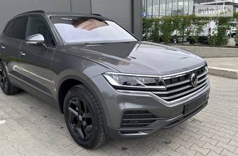 Volkswagen Touareg 2025 Silver